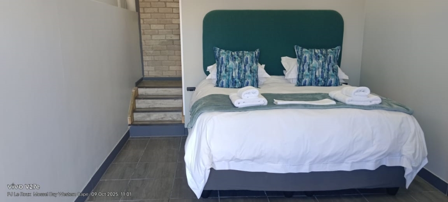 6 Bedroom Property for Sale in Seemeeu Park Western Cape